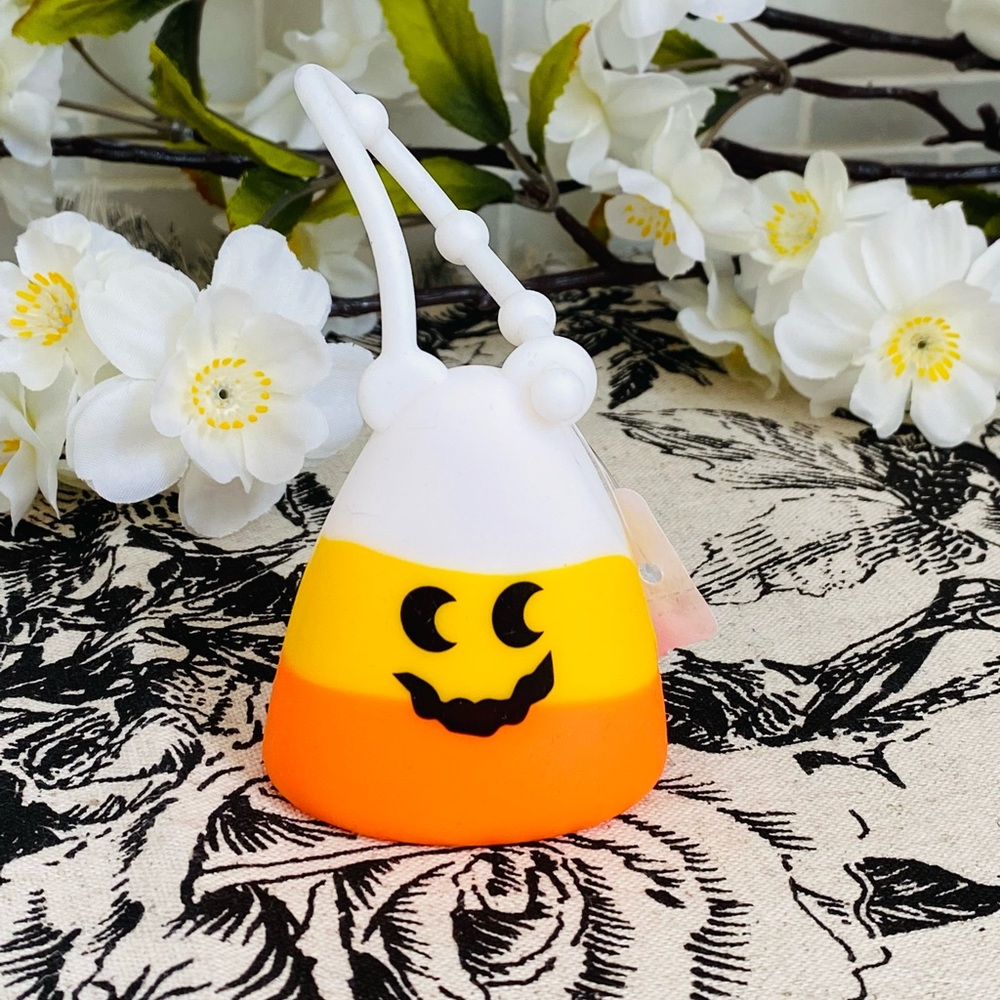 Bath & Body Works Halloween Candy Corn Pocketbac Santizer Holder